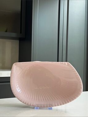 Wedgwood Nautilus Centrepiece Console Dish Oversized Glossy Shell in Alpine Pink